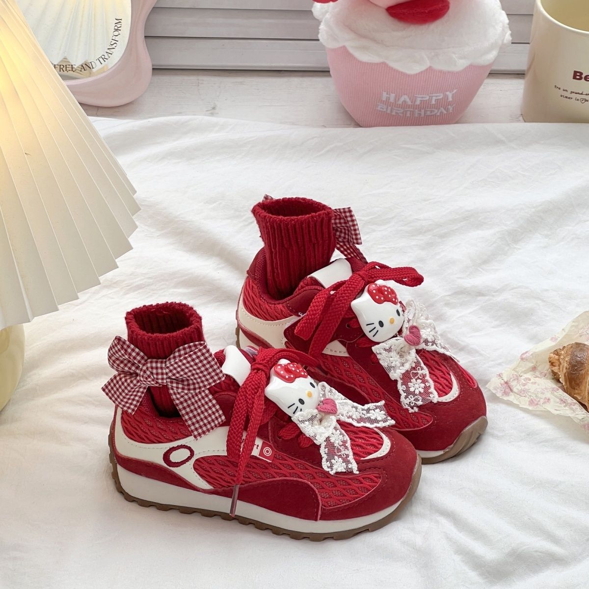 New Sanrio Hello Kitty Girls C - Running Gear For Beginners reseña y precio