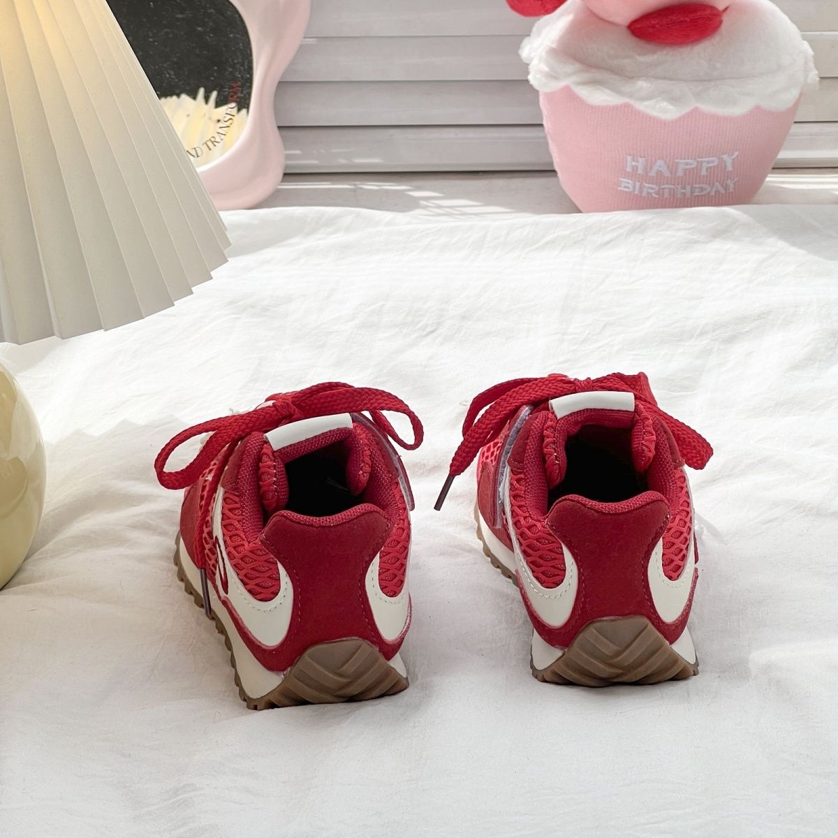 New Sanrio Hello Kitty Girls C - Running Gear For Beginners reseña y precio